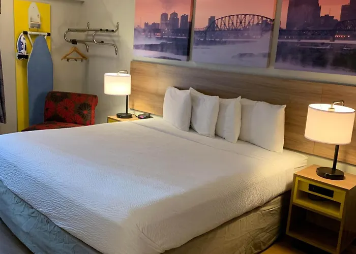 Days Inn By Wyndham Louisville Airport Fair And Expo Center