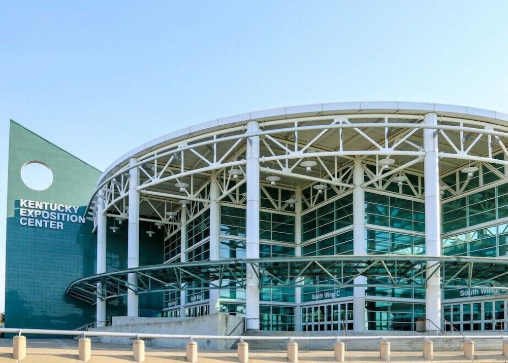 Days By Wyndham Airport Fair And Expo Center Hotel